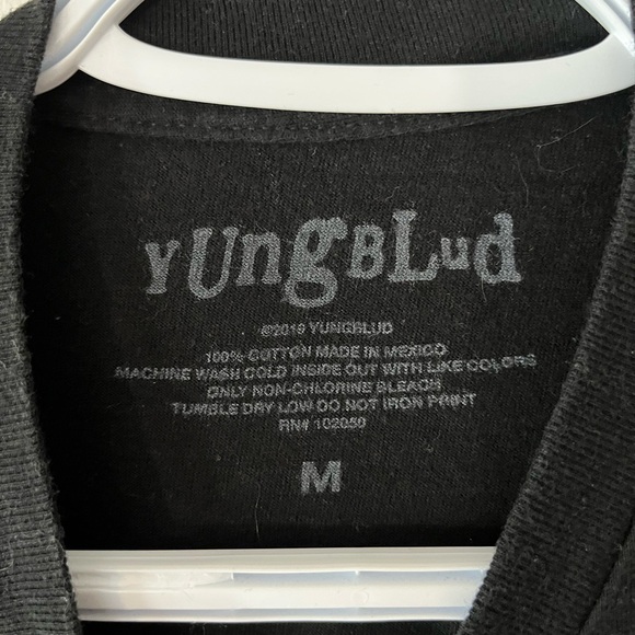 YUNGBLUD “Loner” Album Cover Art Graphic T-Shirt - Picture 2 of 3